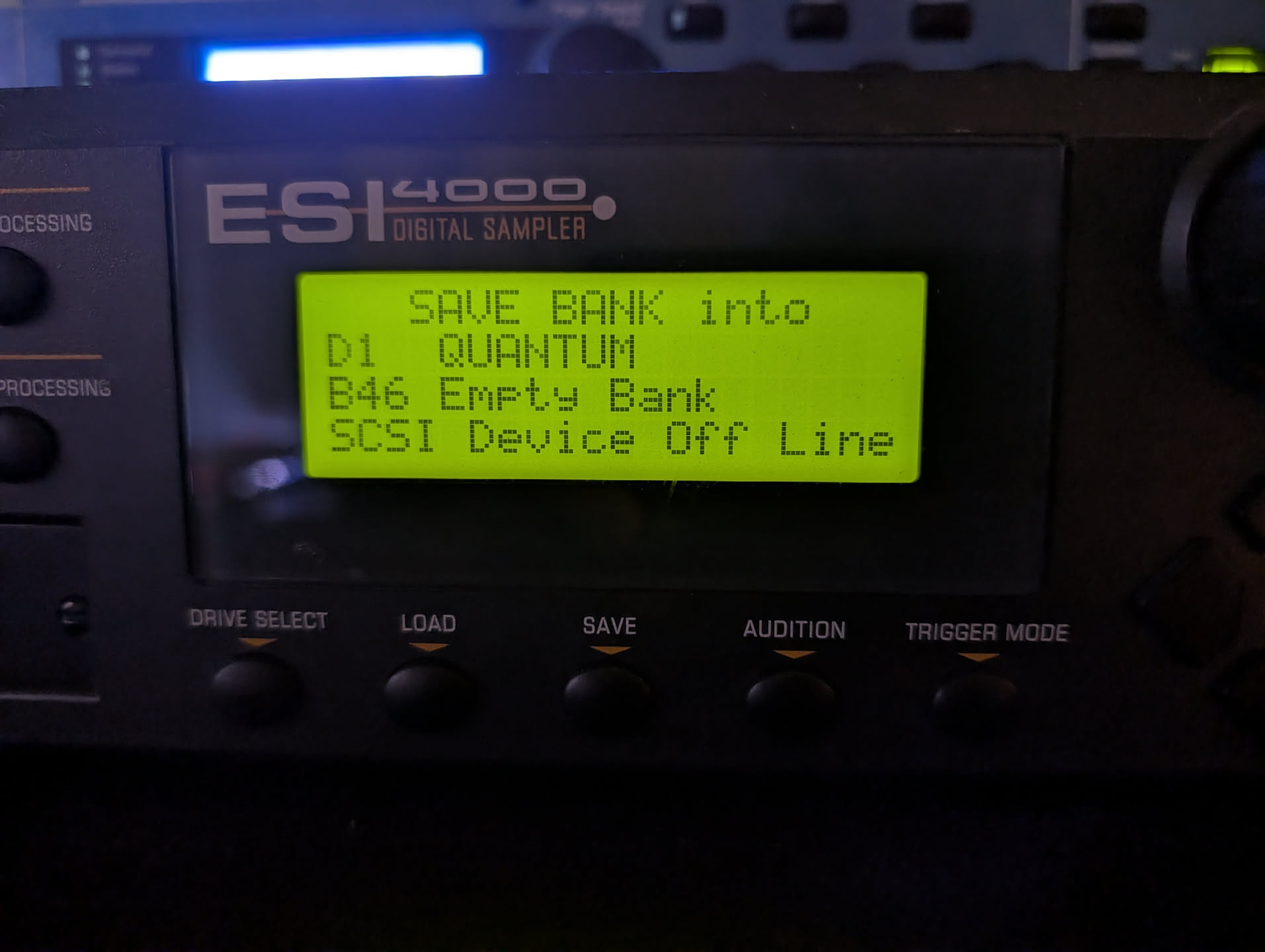 esi4000 scsi error