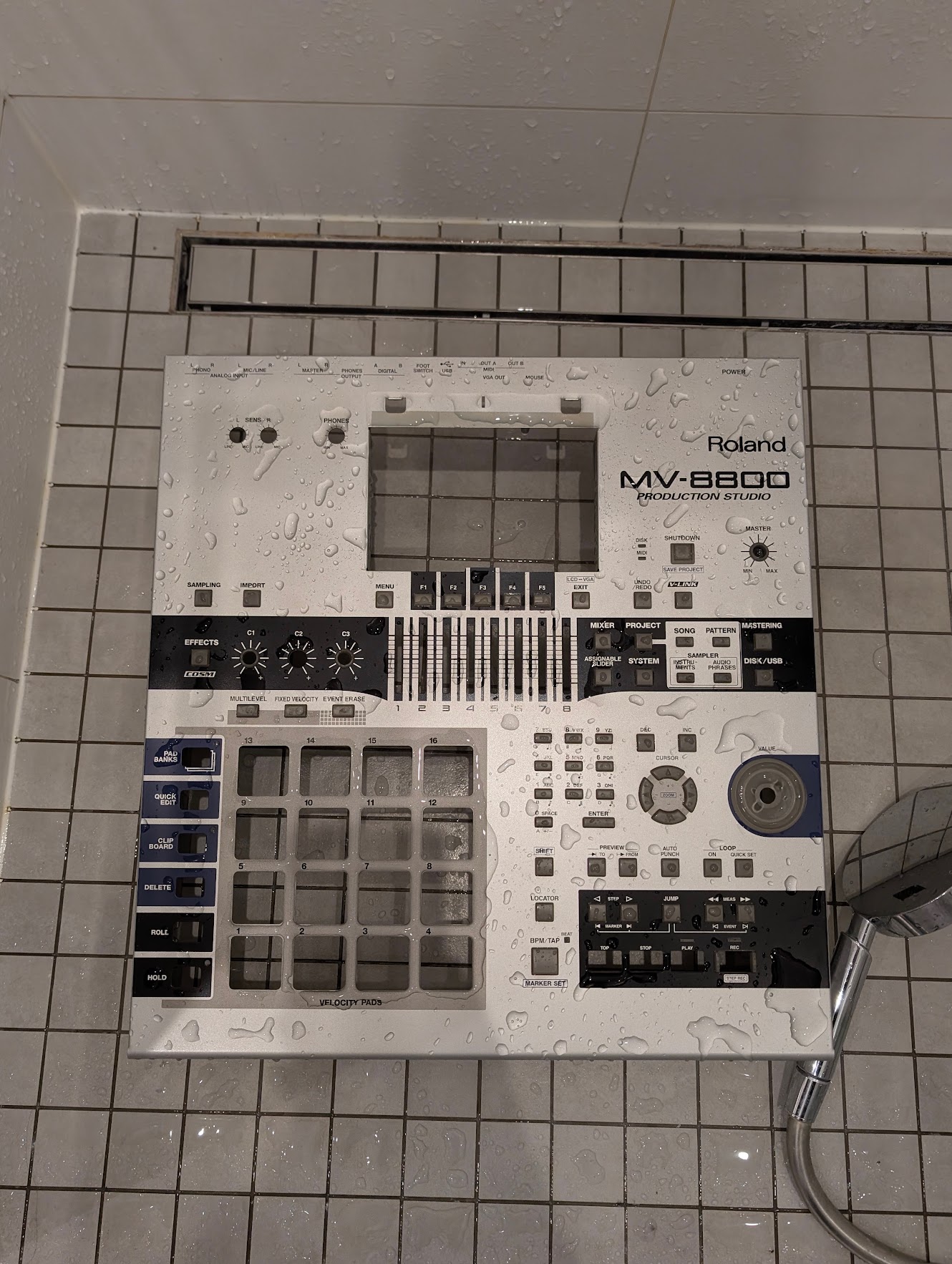 MV8800 case